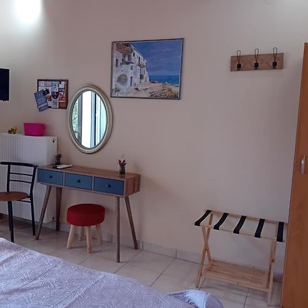 Valta'S Room 2 Paleros المظهر الخارجي الصورة