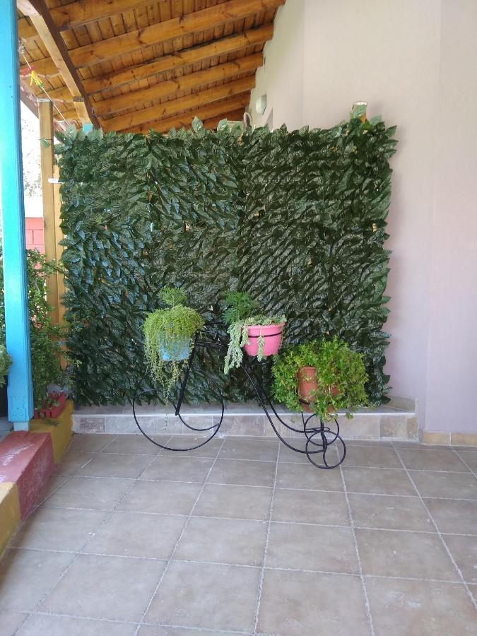 Valta'S Room 2 Paleros المظهر الخارجي الصورة